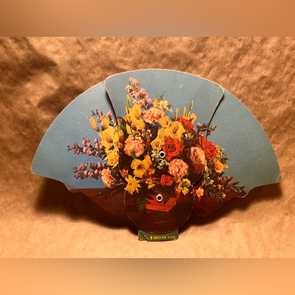 3/$20 💜 Vintage Hand Fan Paper Advertising Floral Midcentury Midwest